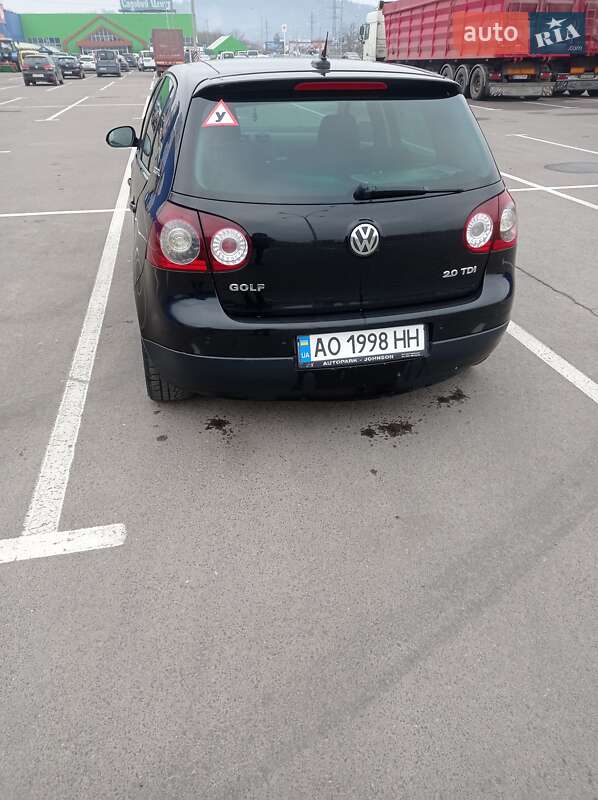 Хетчбек Volkswagen Golf 2006 в Мукачевому