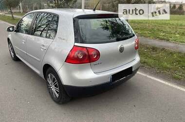 Хэтчбек Volkswagen Golf 2007 в 