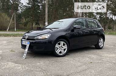 Хэтчбек Volkswagen Golf 2009 в 