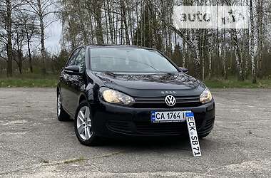 Хэтчбек Volkswagen Golf 2009 в 