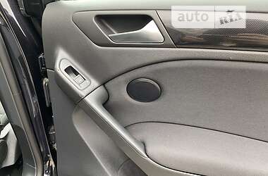Хэтчбек Volkswagen Golf 2009 в 