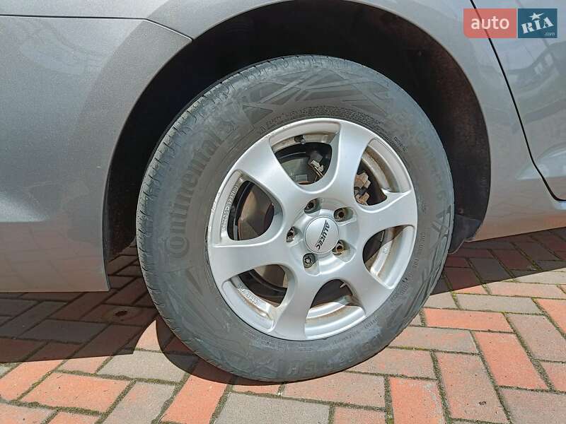 Універсал Volkswagen Golf 2014 в Мукачевому