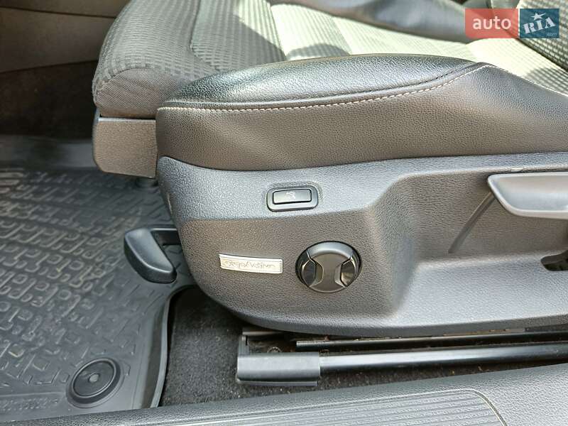 Універсал Volkswagen Golf 2014 в Мукачевому