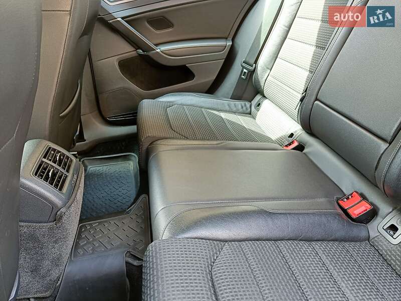 Універсал Volkswagen Golf 2014 в Мукачевому