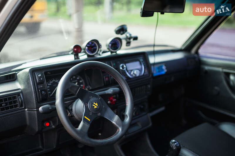 Хэтчбек Volkswagen Golf 1987 в Кривом Роге