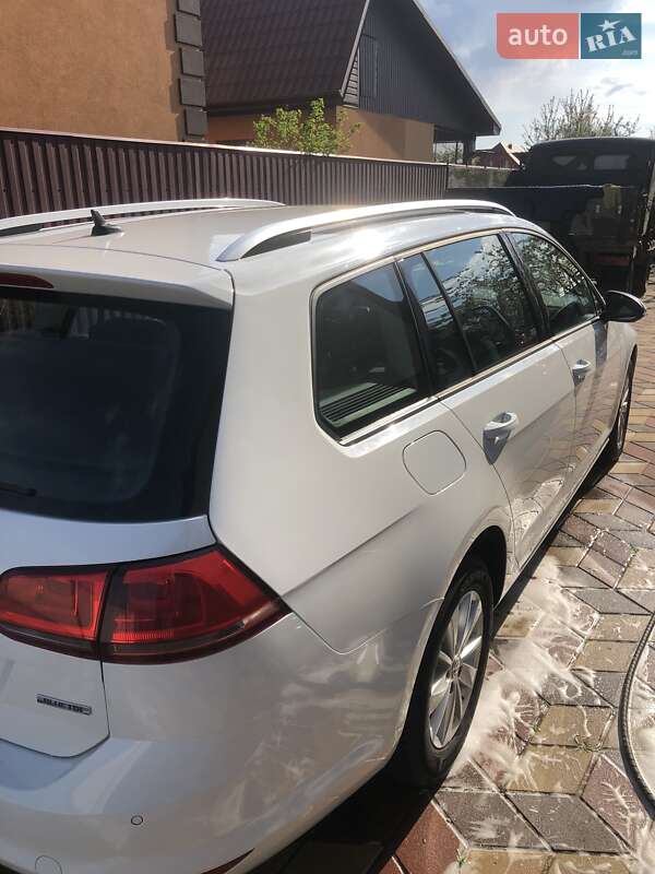 Универсал Volkswagen Golf 2014 в Переяславе