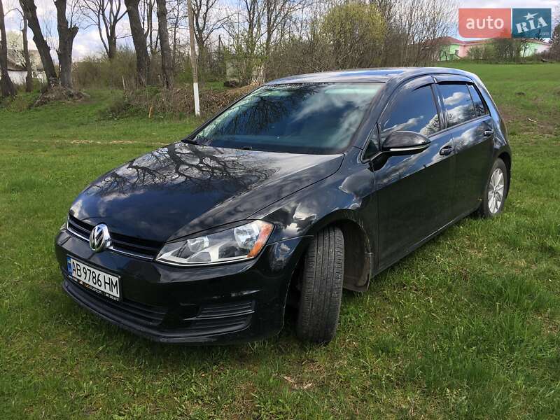 Хетчбек Volkswagen Golf 2015 в Козятині