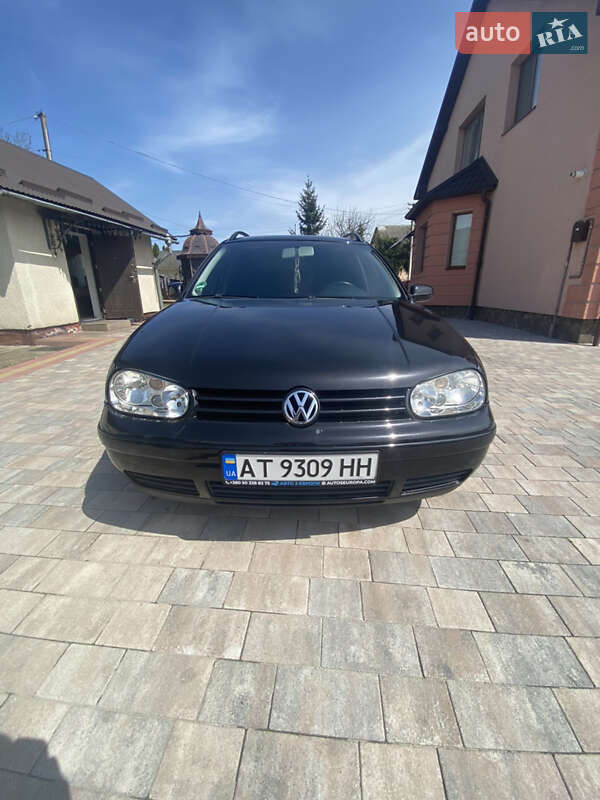 Універсал Volkswagen Golf 2005 в Івано-Франківську