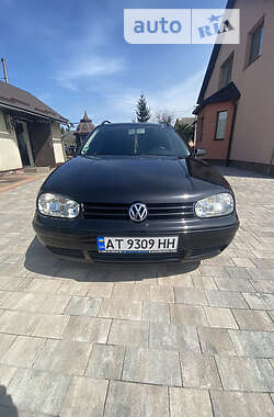 Універсал Volkswagen Golf 2005 в Івано-Франківську