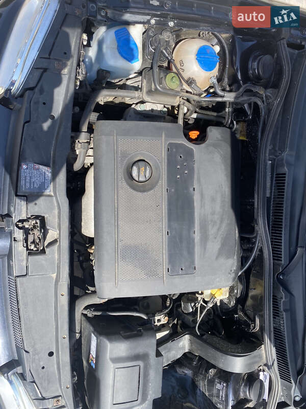 Універсал Volkswagen Golf 2005 в Івано-Франківську