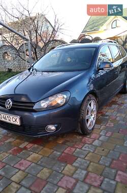 Універсал Volkswagen Golf 2010 в 