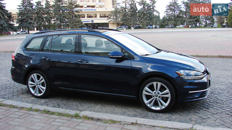 Універсал Volkswagen Golf 2018 в Одесі
