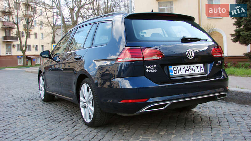 Універсал Volkswagen Golf 2018 в Одесі