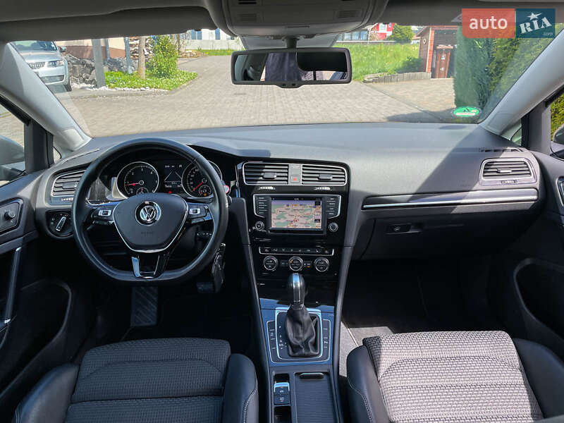 Універсал Volkswagen Golf 2016 в Харкові