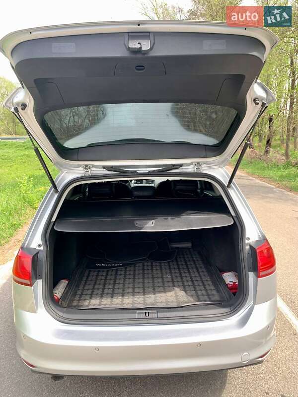 Универсал Volkswagen Golf 2014 в Киеве