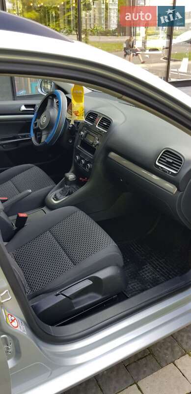 Універсал Volkswagen Golf 2011 в Ужгороді