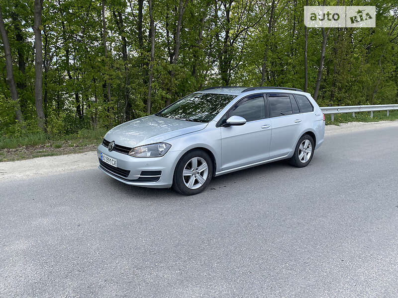 Универсал Volkswagen Golf 2014 в Тернополе