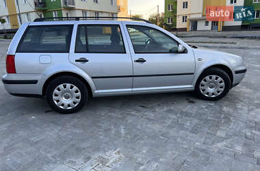 Універсал Volkswagen Golf 2000 в Луцьку