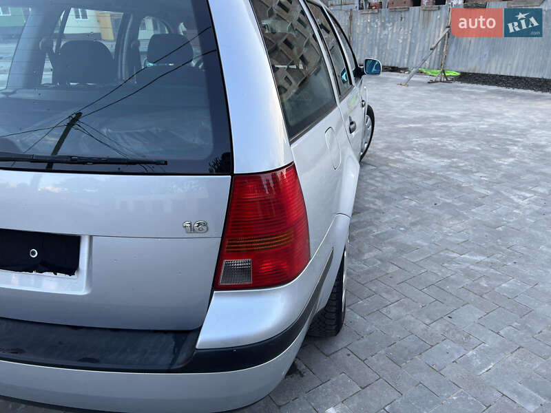 Универсал Volkswagen Golf 2000 в Луцке