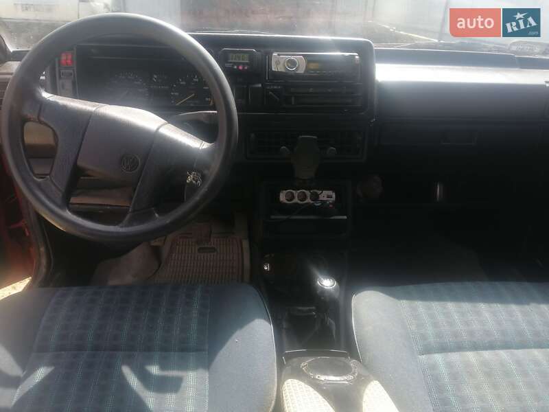 Хетчбек Volkswagen Golf 1986 в Косові