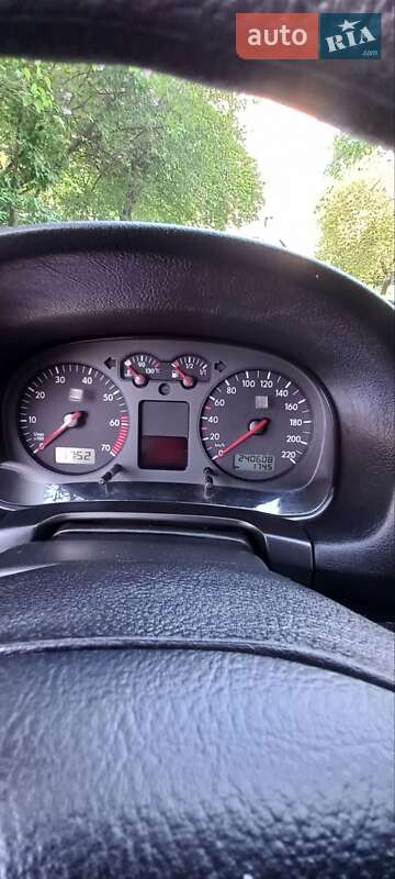 Хэтчбек Volkswagen Golf 2001 в Львове