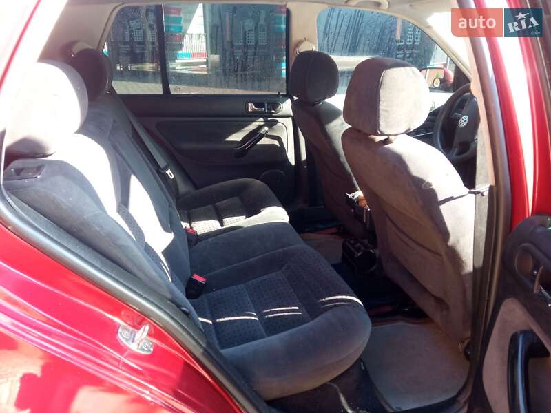 Хетчбек Volkswagen Golf 1999 в Коломиї