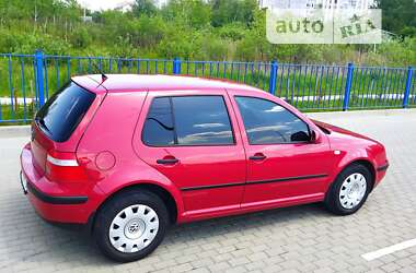 Хетчбек Volkswagen Golf 2003 в Дрогобичі