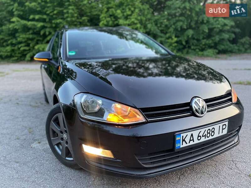 Универсал Volkswagen Golf 2015 в Ирпене