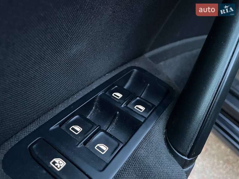 Универсал Volkswagen Golf 2015 в Ирпене