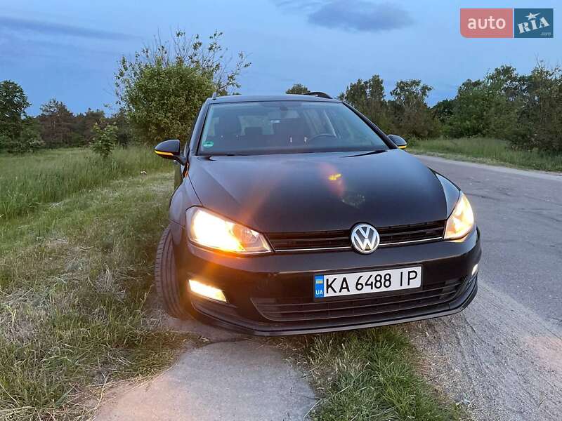 Универсал Volkswagen Golf 2015 в Ирпене
