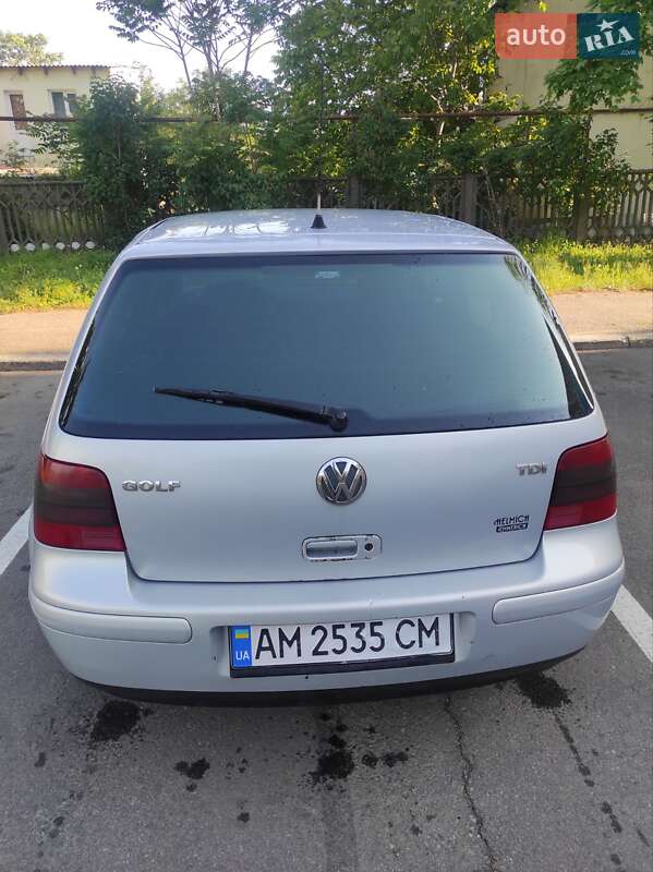 Хэтчбек Volkswagen Golf 1999 в Николаеве