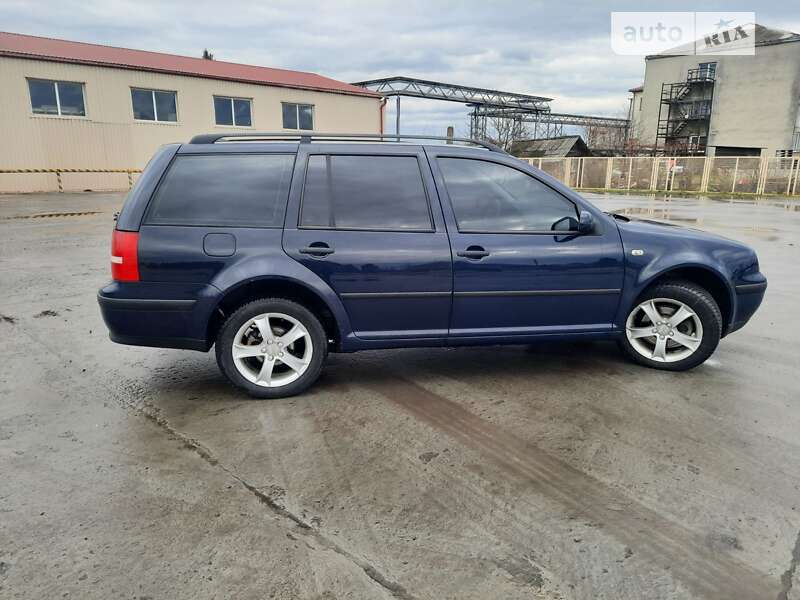 Volkswagen Golf 2004