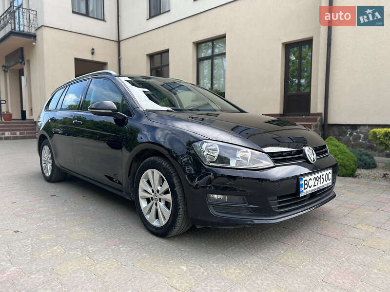 Універсал Volkswagen Golf 2016 в Стрию
