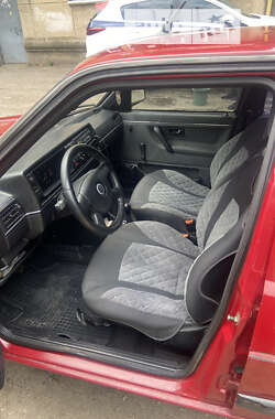 Хэтчбек Volkswagen Golf 1991 в 