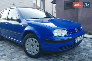 Хэтчбек Volkswagen Golf 1999 в 