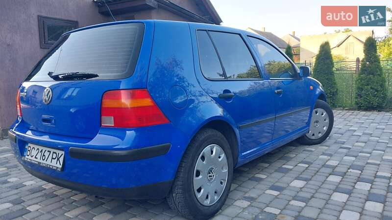 Хетчбек Volkswagen Golf 1999 в Ходореві