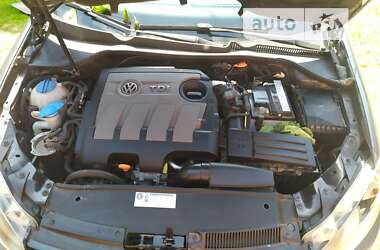 Универсал Volkswagen Golf 2010 в Стрые