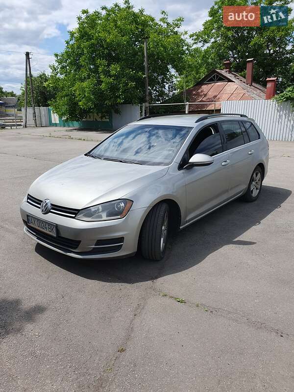 Універсал Volkswagen Golf 2015 в Харкові
