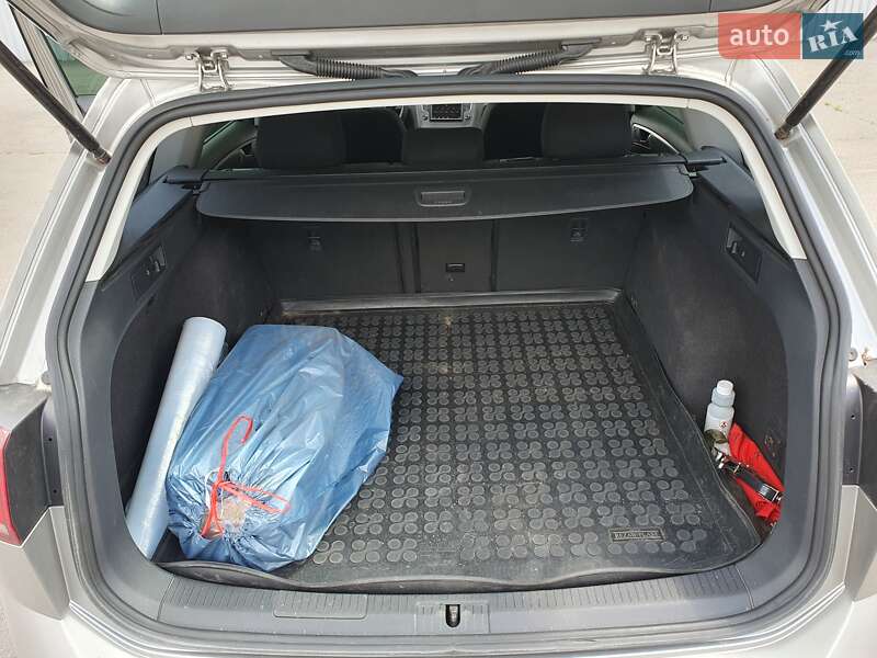 Універсал Volkswagen Golf 2015 в Харкові