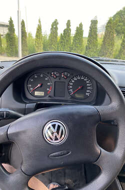 Универсал Volkswagen Golf 2001 в 