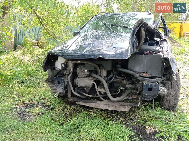 Універсал Volkswagen Golf 2001 в Петропавлівці