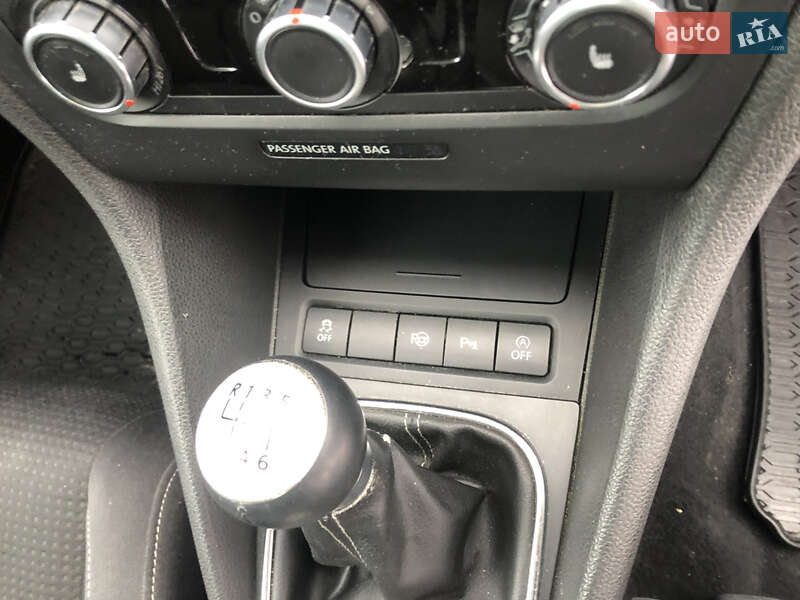 Хетчбек Volkswagen Golf 2010 в Виноградові