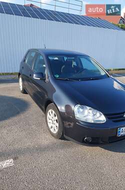 Хэтчбек Volkswagen Golf 2007 в Ужгороде
