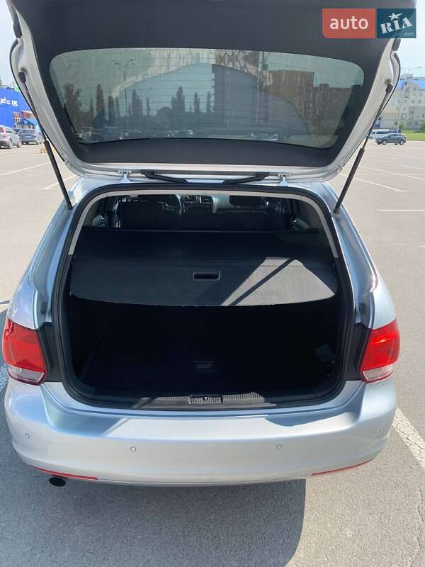 Універсал Volkswagen Golf 2013 в Кам'янець-Подільському