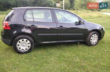 Хэтчбек Volkswagen Golf 2005 в Тернополе