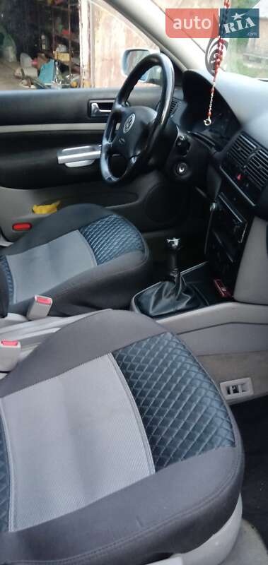 Хетчбек Volkswagen Golf 1997 в Житомирі