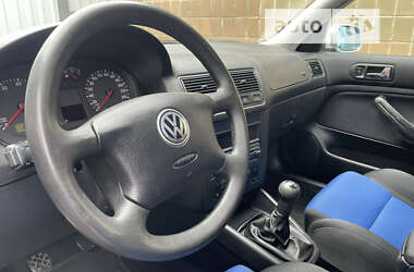 Универсал Volkswagen Golf 2002 в Бахмаче