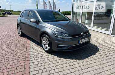 Хэтчбек Volkswagen Golf 2019 в Ужгороде
