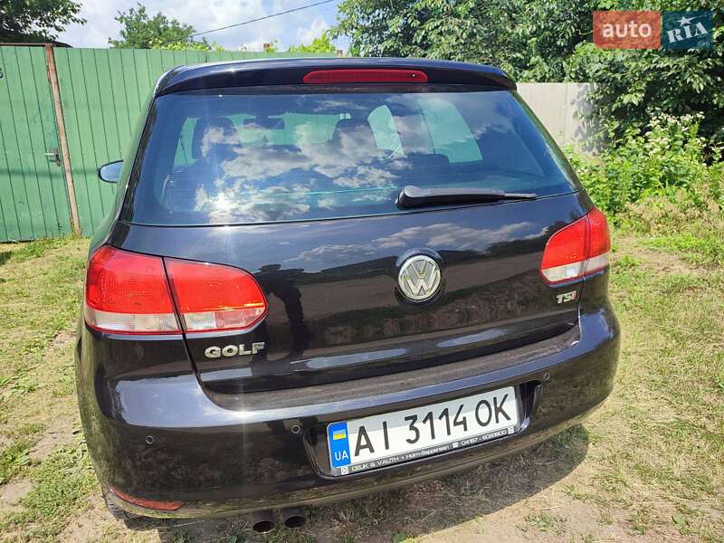 Хетчбек Volkswagen Golf 2010 в Чернівцях