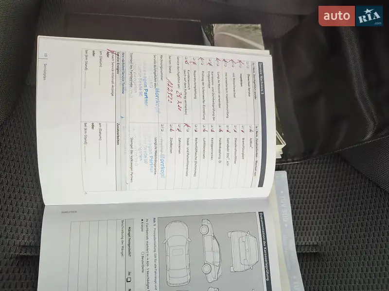 Універсал Volkswagen Golf 2017 в Стрию документ
